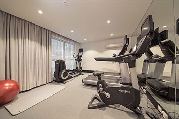 Brady Hotels - New Castle Holiday 0
