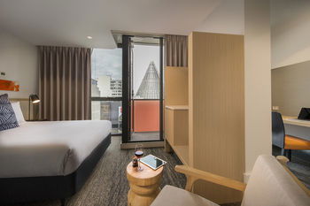 Brady Hotels - New Castle Holiday 31