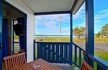 South Coast Retreat - New Castle Holiday 3