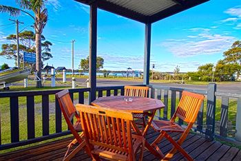 South Coast Retreat - New Castle Holiday 10