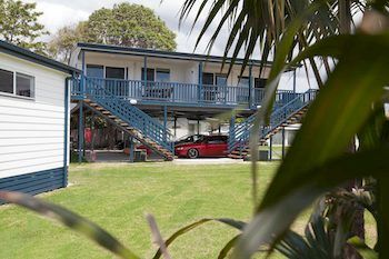 South Coast Retreat - New Castle Holiday 15