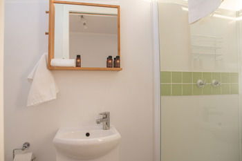 South Coast Retreat - New Castle Holiday 45