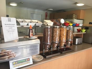 Ibis Budget Casula Liverpool - New Castle Holiday 4
