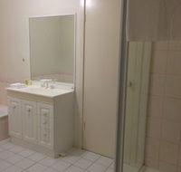 Australian Home Away Ringwood  Bardia - New Castle Holiday