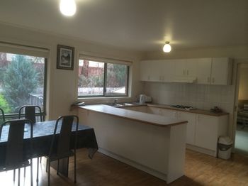 Australian Home Away Ringwood @ Bardia - New Castle Holiday 2