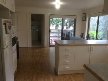 Australian Home Away Ringwood @ Bardia - New Castle Holiday 15