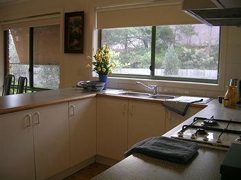 Australian Home Away Ringwood @ Bardia - New Castle Holiday 25
