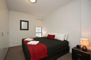 The Star Apartments - New Castle Holiday 8