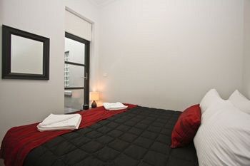 The Star Apartments - New Castle Holiday 9
