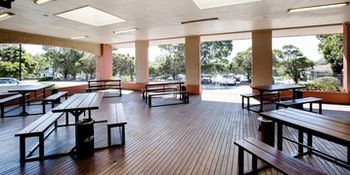 Golfview Hotel - New Castle Holiday 18