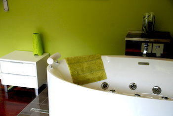 Deville At Healesville - New Castle Holiday 10