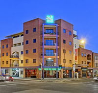 Quality Suites Boulevard On Beaumont - New Castle Holiday