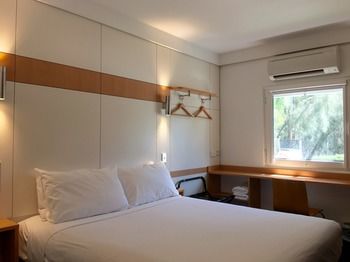 Ibis Budget Gosford - New Castle Holiday 18