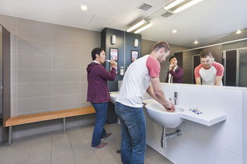 Melbourne Central YHA - Hostel - New Castle Holiday 21