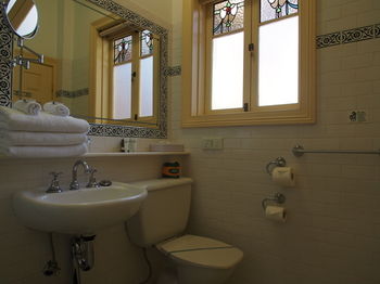 Simpson Of Potts Point - New Castle Holiday 8