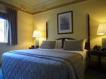Simpson Of Potts Point - New Castle Holiday 13