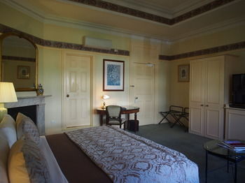 Simpson Of Potts Point - New Castle Holiday 18