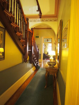 Simpson Of Potts Point - New Castle Holiday 20