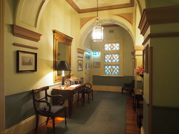 Simpson Of Potts Point - New Castle Holiday 47