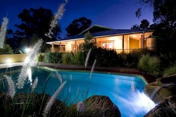 Zoofari Lodge, Taronga Western Plains Zoo - New Castle Holiday 1