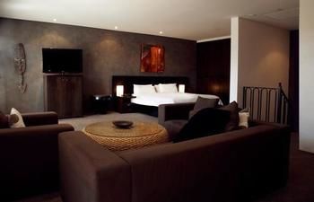 Hotel Ravesis - New Castle Holiday 5