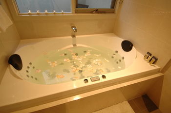 Araluen Villas - New Castle Holiday 6