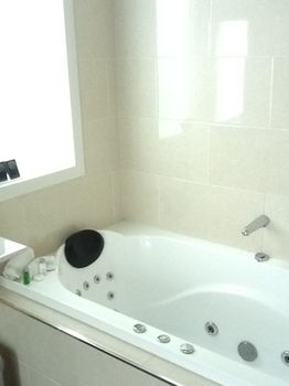 Araluen Villas - New Castle Holiday 16