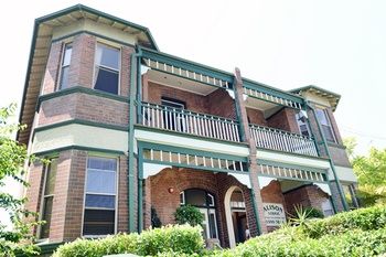 Alison Lodge - New Castle Holiday 5