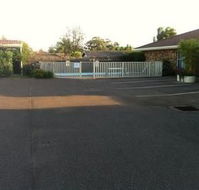Golden Grain Motor Inn - New Castle Holiday