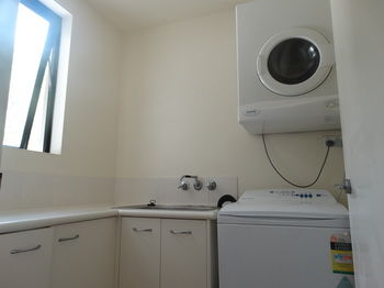 Costa Bella Apartments - New Castle Holiday 34