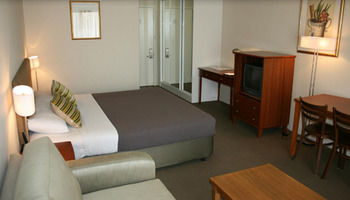 No 95 Accommodation - New Castle Holiday 7