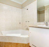 Edward Parry Motel amp Apartments - New Castle Holiday