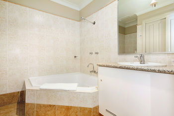 Edward Parry Motel & Apartments - New Castle Holiday 0