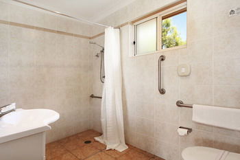 Edward Parry Motel & Apartments - New Castle Holiday 3