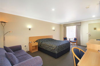 Edward Parry Motel & Apartments - New Castle Holiday 7