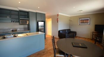 Edward Parry Motel & Apartments - New Castle Holiday 25