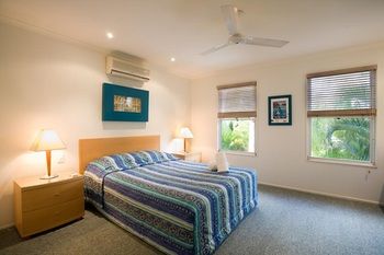 Skippers Cove Waterfront Resort - New Castle Holiday 8