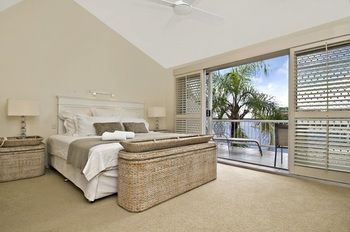 Skippers Cove Waterfront Resort - New Castle Holiday 9