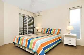 Skippers Cove Waterfront Resort - New Castle Holiday 10