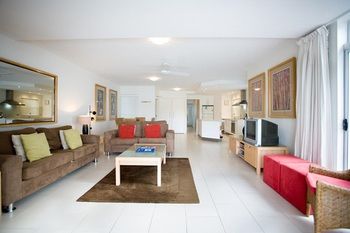 Skippers Cove Waterfront Resort - New Castle Holiday 19
