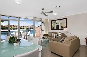 Skippers Cove Waterfront Resort - New Castle Holiday 20