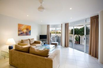 Skippers Cove Waterfront Resort - New Castle Holiday 25