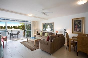 Skippers Cove Waterfront Resort - New Castle Holiday 28