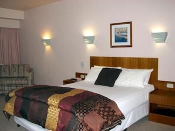 Tamwell Motel And Coffee Lounge - New Castle Holiday 3