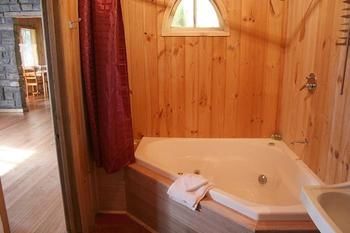 Steindorf Cottages - New Castle Holiday 5