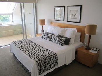 No 1 In Hastings Street - New Castle Holiday 5