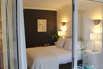 Elfin Hill Country Accommodation - New Castle Holiday 5