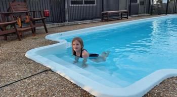 Elfin Hill Country Accommodation - New Castle Holiday 17
