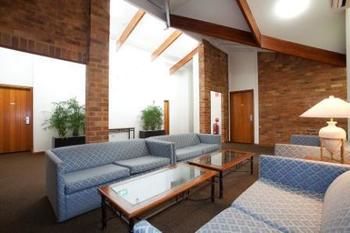 Hunter Valley Hotel Academy - New Castle Holiday 7