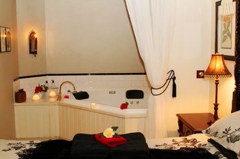 Merrow Cottages - New Castle Holiday 1